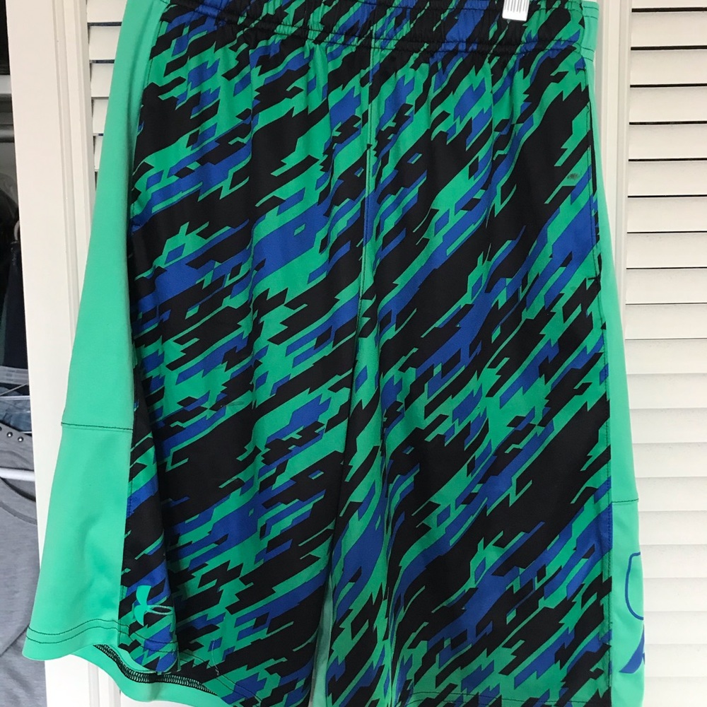 Under Armor Shorts Boys/ Teen